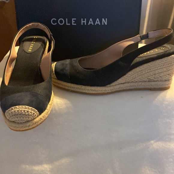 Women Wedge Heels Slings 8 B COLE HAAN Navy Blue Suede Tip!! - Picture 3 of 6